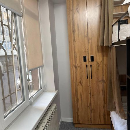 בישקק Aiva Hostel מראה חיצוני תמונה