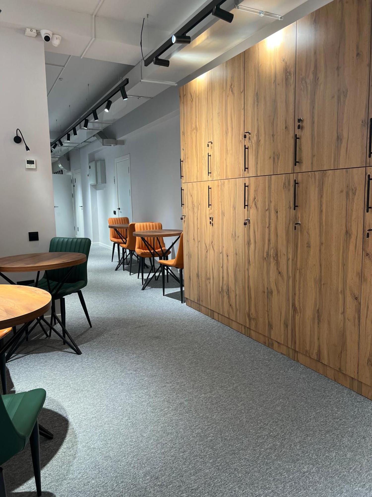 בישקק Aiva Hostel מראה חיצוני תמונה